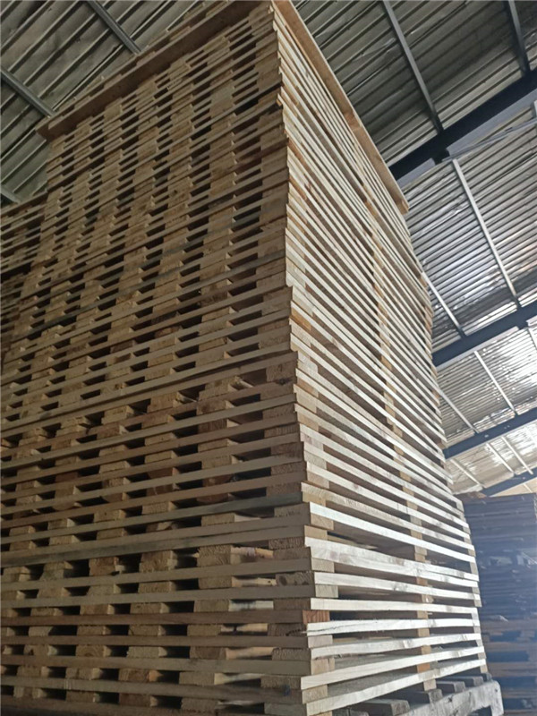 木(mù)托盤加工(gōng)價格